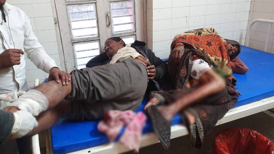 brothers of BJP leader opened fire in a land dispute so five were injured in Mainpuri