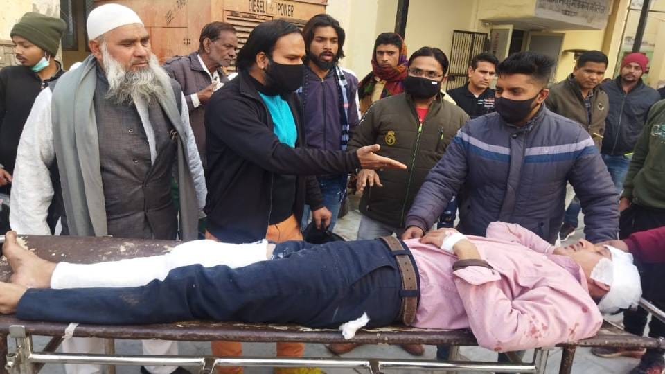 earlier too miscreants have looted with businessman and Saraf In Agra