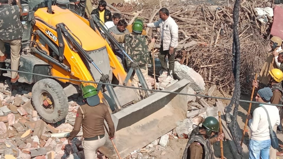 Houses of Drug smugglers demolished in Hisar