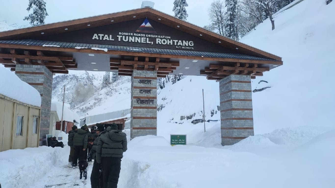Himachal Weather opened after the snowfall, but the troubles continued, see photos