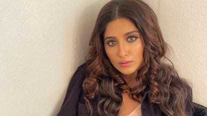 Bigg Boss 16 Nimrit Kaur Ahluwalia Eliminated from salman khan show in mid night eviction as per reports