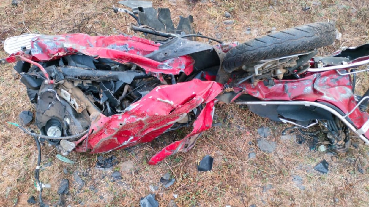 five killed in truck and pickup collided from two bike riders in koria