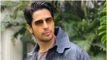 Sidharth Malhotra Rashmika Mandanna Starrer Film Mission Majnu Comparision with Alia Bhatt Razi