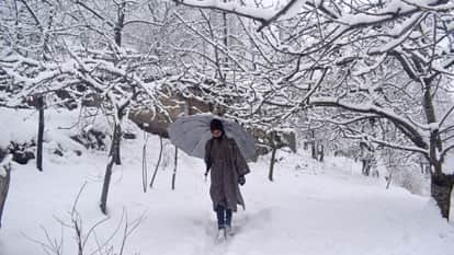 Snowfall in Kashmir