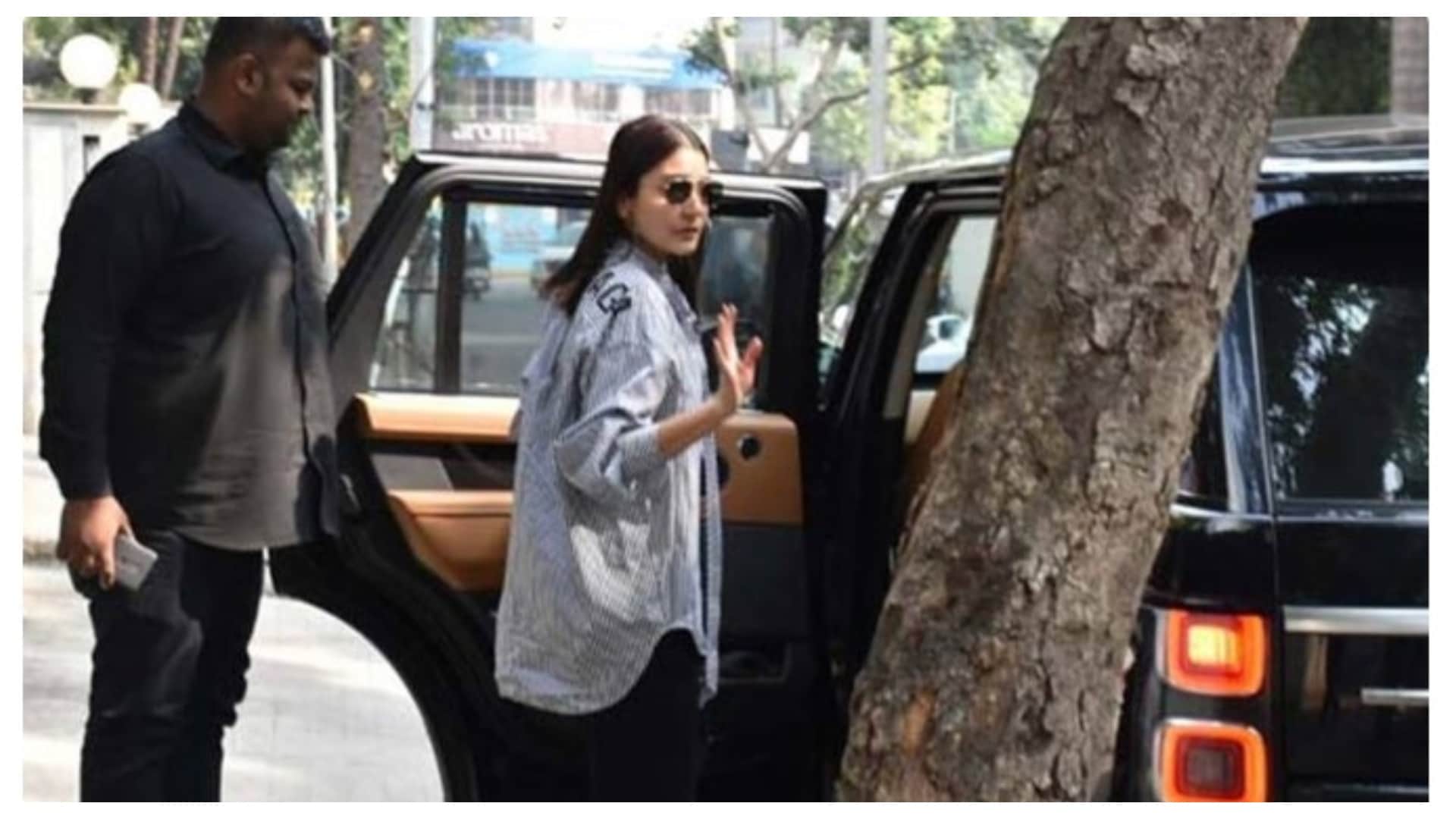 Know About Actress Anushka Sharma Personal Bodyguard Prakash Singh Aka Sonu salary and All Details In Hindi
