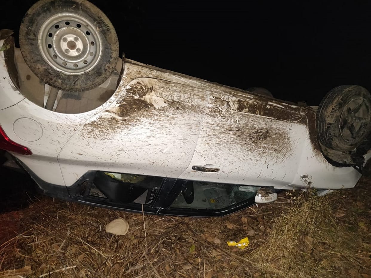 Accident In Uttarakhand tourists vehicle who reached Chakrata to see snow went uncontrolled fell into ditch