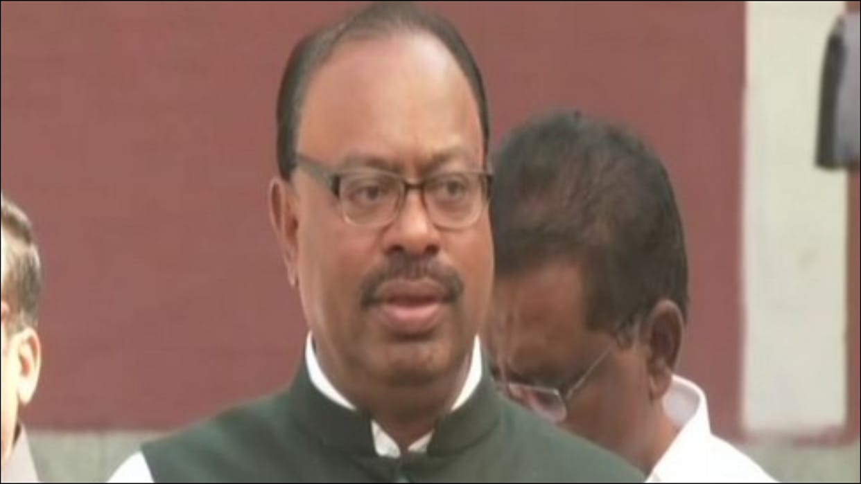 Some people trying to drive wedge between BJP and Pankaja Munde in Maharashtra says Chandrashekhar Bawankule