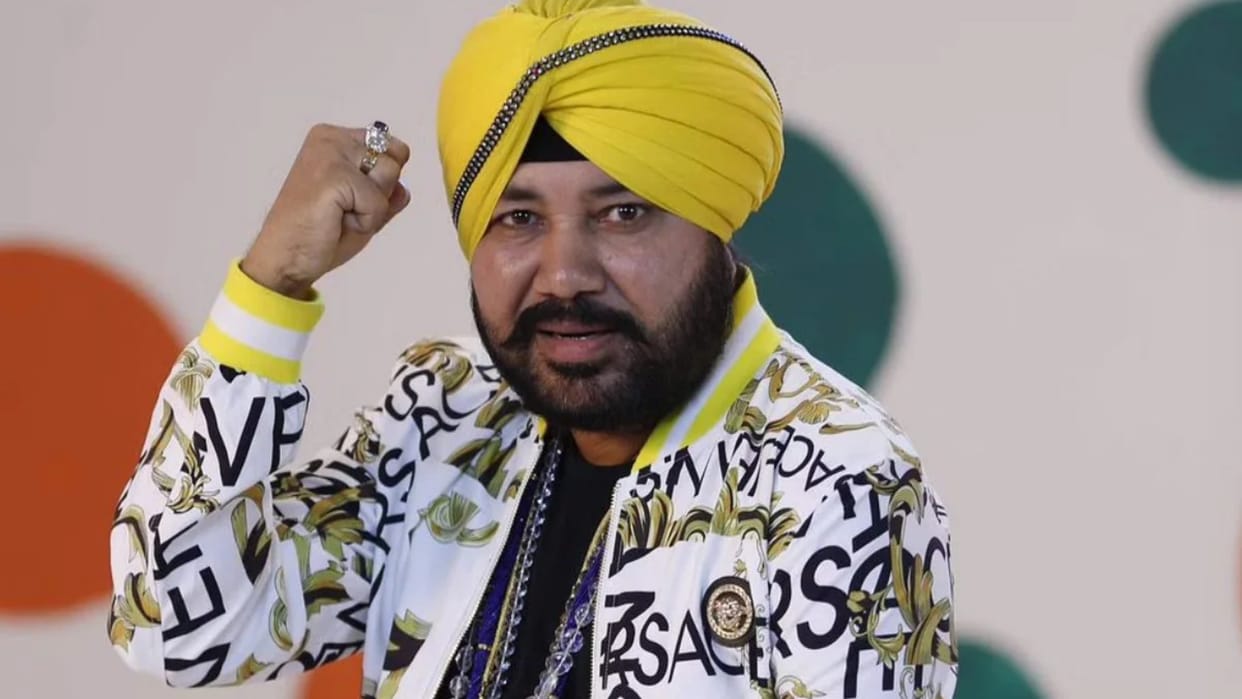High Court issues notice to Ministry of External Affairs on Daler Mehndi petition