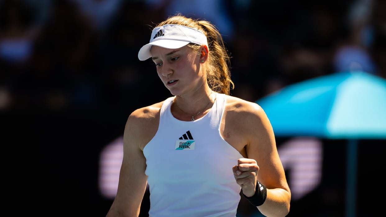 number one female player Iga Swiatek out of australian open, elena beat in straight sets