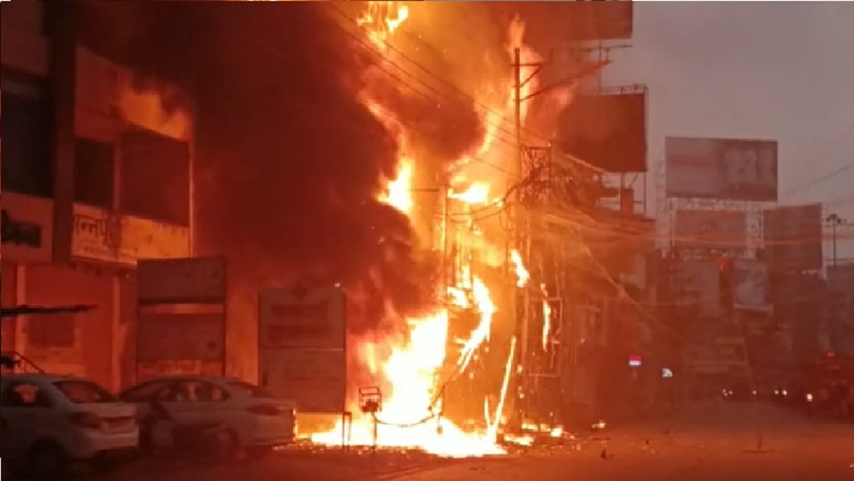 Fire in kitchen material shop at raipur chhattisgarh
