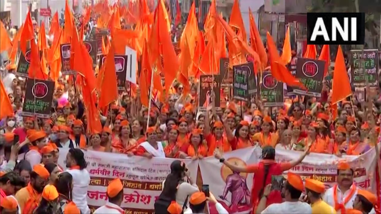 Sakal Hindu Samaj holds Hindu Jan Aakrosh Morcha from Lal Mahal to Deccan area in Pune
