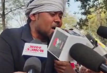 BHAINS KE AAGE BEEN BAJANA a unique demonstration by STET candidates in patna against education minister bihar