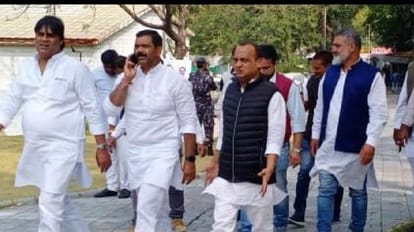 कमल नाथ से मिलने पहुंचे इंदौर के नेता