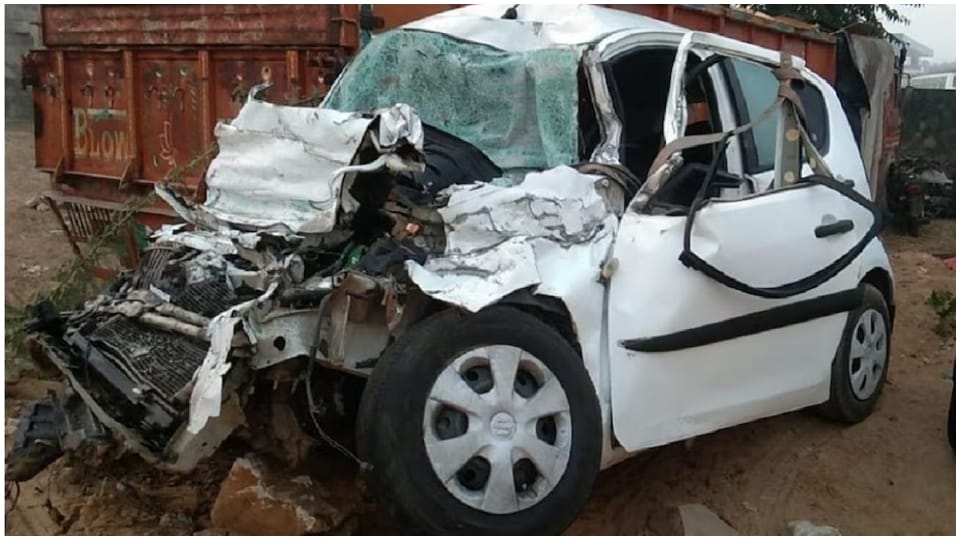 Five friends died in truck and car collision in fatehpur shekhawati Salasar Balaji from Haryana