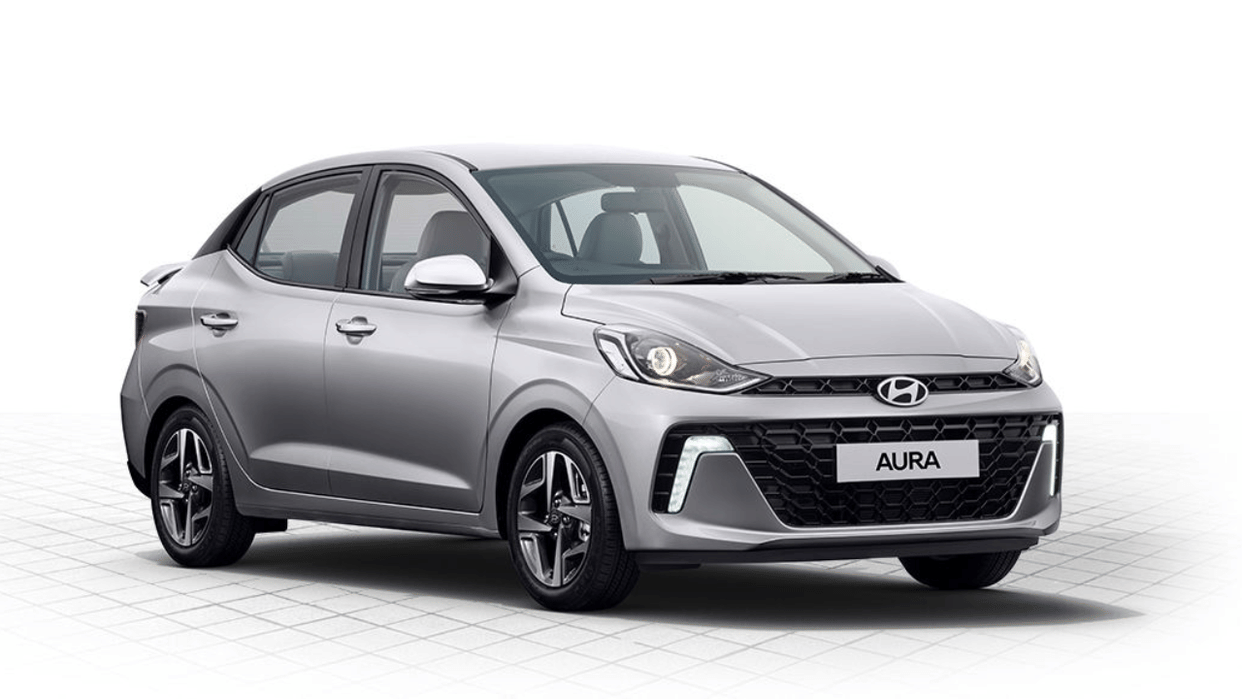 Hyundai Aura 2023 vs Tata Tigor vs Maruti Suzuki Dzire vs Honda Amaze Know Price Specs Details News in Hindi