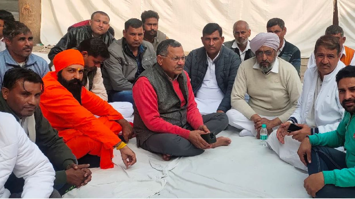 Independent MLA Dharampal Gondar supported Sarpanchs in Haryana