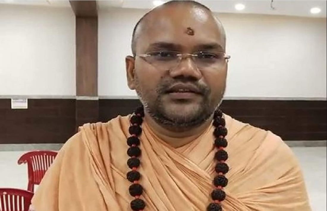 Mahamandaleshwar of Niranjani Akhara in support of Bageshwar Dham acharya dhirendra krishna shastri