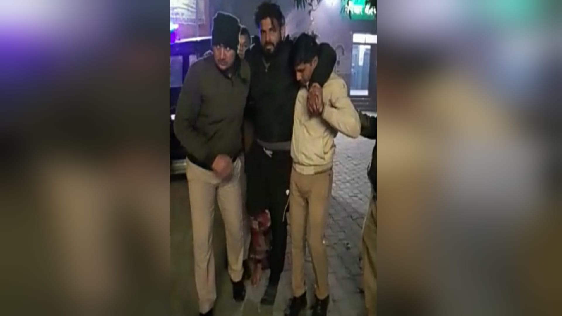 Saharanpur News: A 25 thousand prized accused arrested and injured in an encounter by police