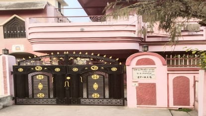 Former IG DK Panda became Krishna from Radha, built a temple in his residence