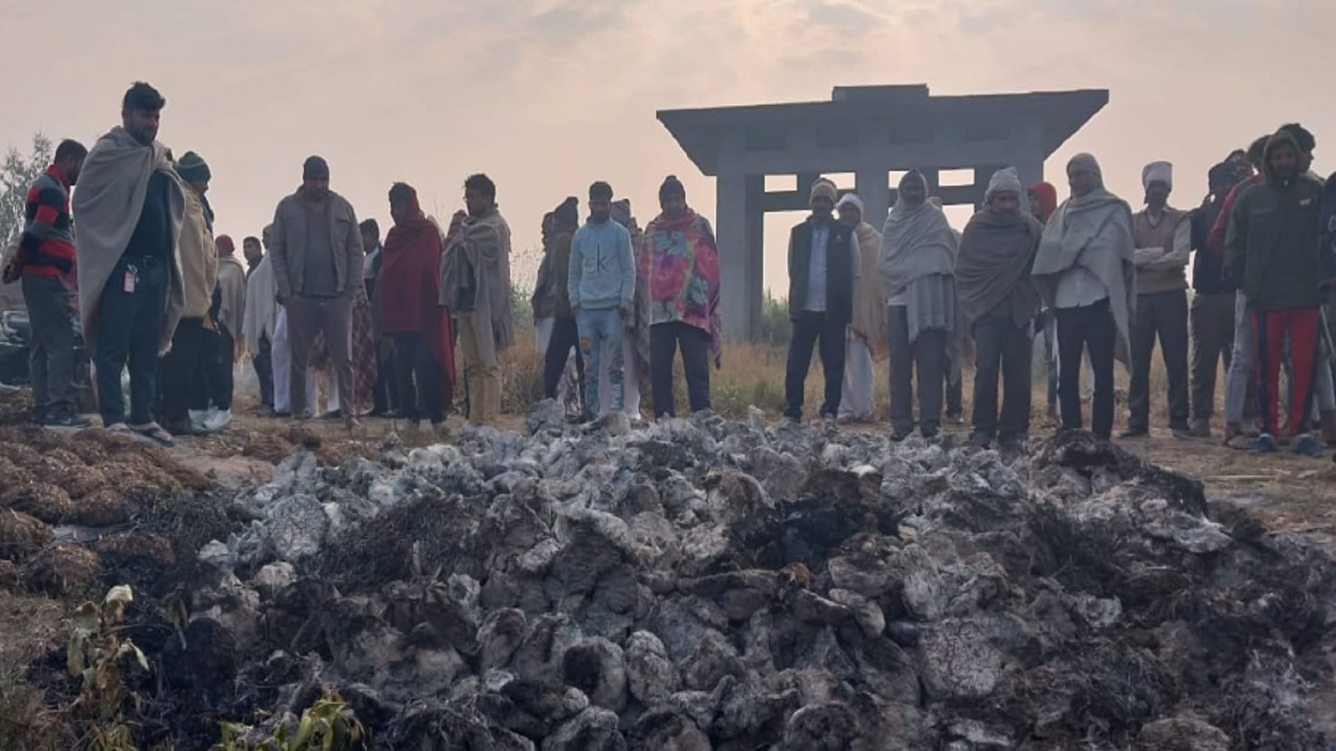 UP Crime: The body was cut into pieces and burnt after killing a woman in Saharanpur