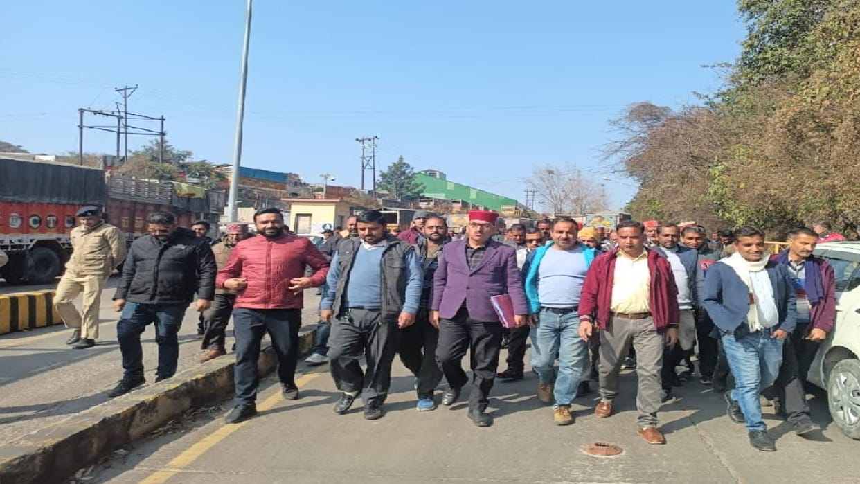 Cement dispute: Truck operators will make strategy on Tuesday, BJP will protest and demonstrate