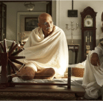 'गांधी गोडसे: एक युद्ध'