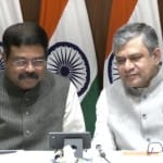 केंद्रीय मंत्री धर्मेंद्र प्रधान और केंद्रीय आईटी मंत्री अश्विनी वैष्णव