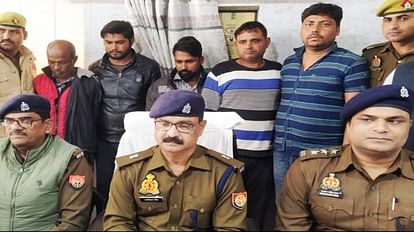 पुलिस गिरफ्त में गांजा तस्कर