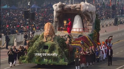 Republic Day 2023: खास हैं ये 700 मेहमान, पीएम मोदी से करेंगे मुलाकात, कर्तव्य पथ पर दिखेगा नया 'जम्मू-कश्मीर' Republic Day 2023- Jammu-kashmir tableau 2023