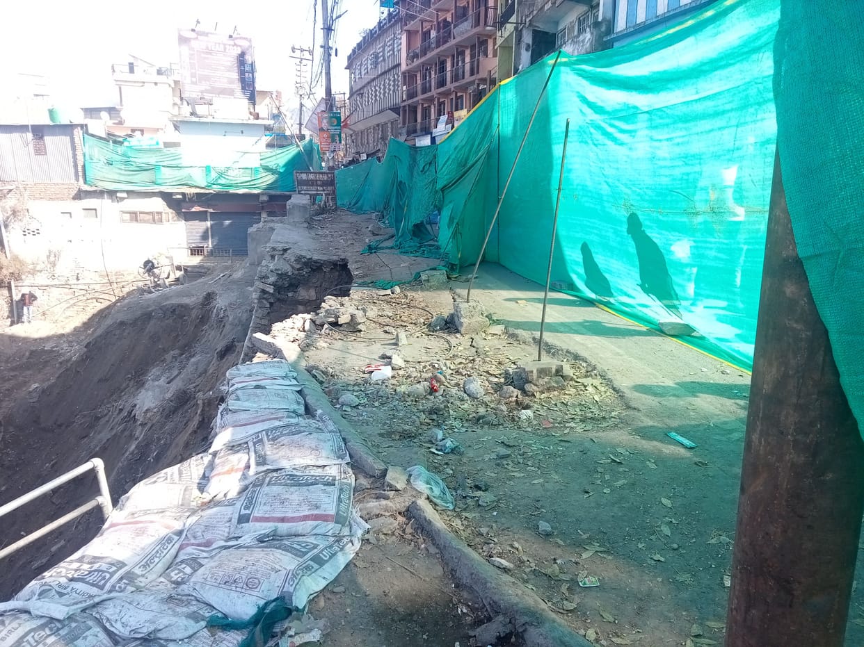 LandSlide in Ranikhet NH Almora