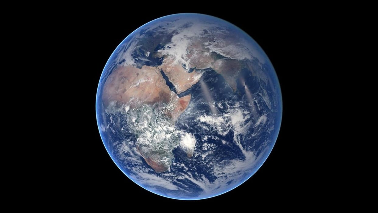 Earth Rotation earths inner core has suddenly stopped spinning what happens now
