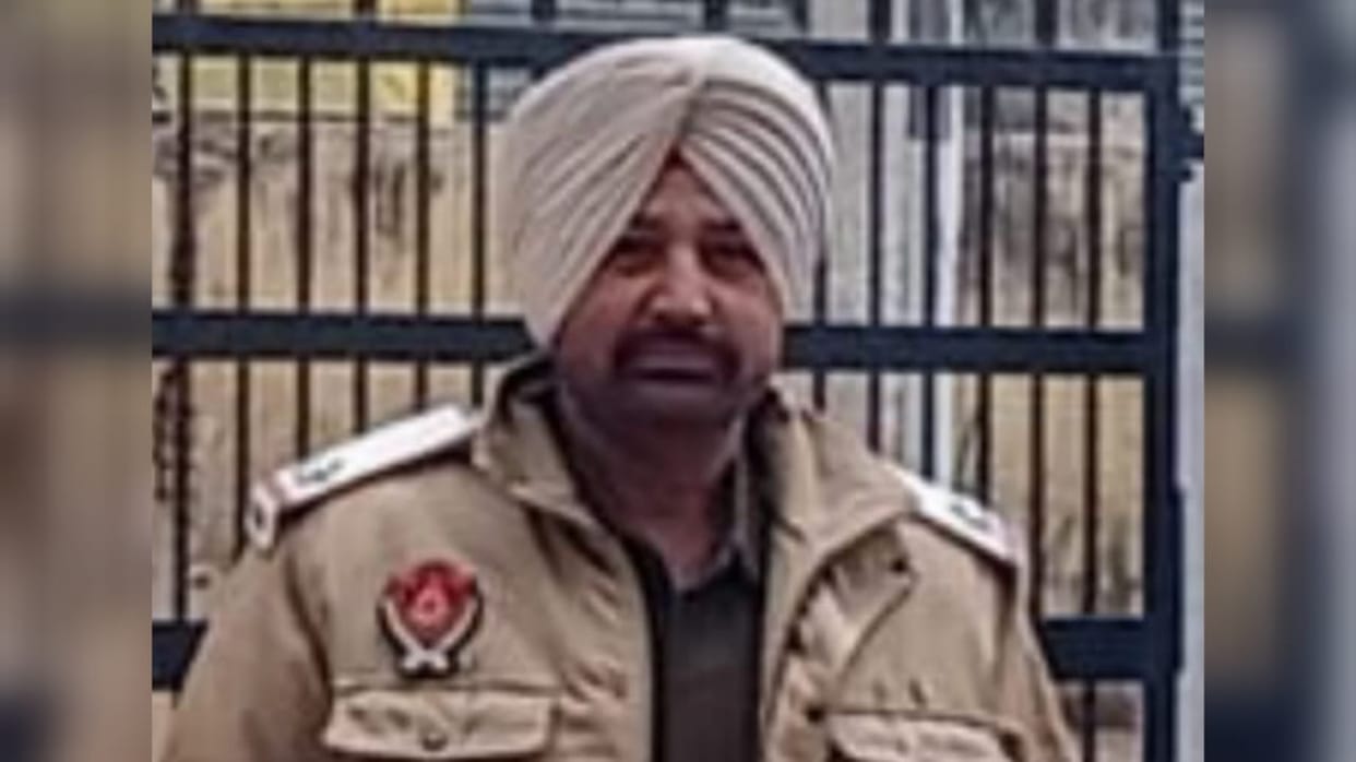 Case like Kanjhawala in Kapurthala, four wheeler driver dragged ASI half kilometer, died