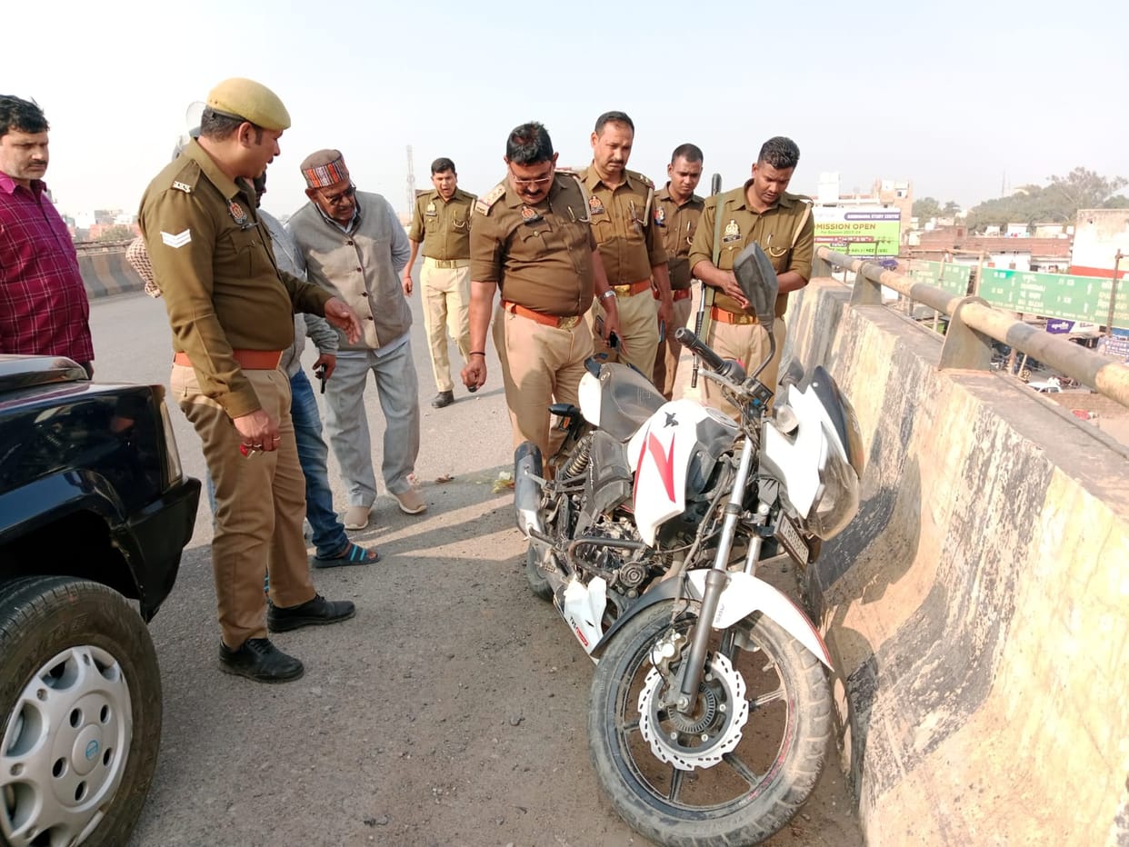 Bike rider dies after falling from flyover The incident took place near Badhauli Chowk in Robertsganj Nagar