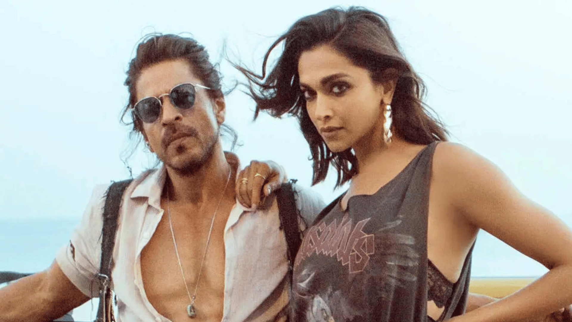 Pathaan Box office prediction Shahrukh Khan Deepika Padukone John Abraham starrer film day 1 collection