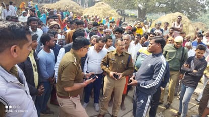 The balcony of the government school fell heavily, three youths were buried, one died, there was a stir