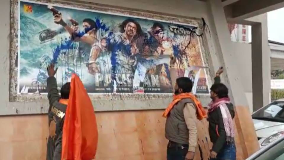 Hindu Mahasabha activists torn posters of Pathan Movie announced not allow to be released in theaters in Agra