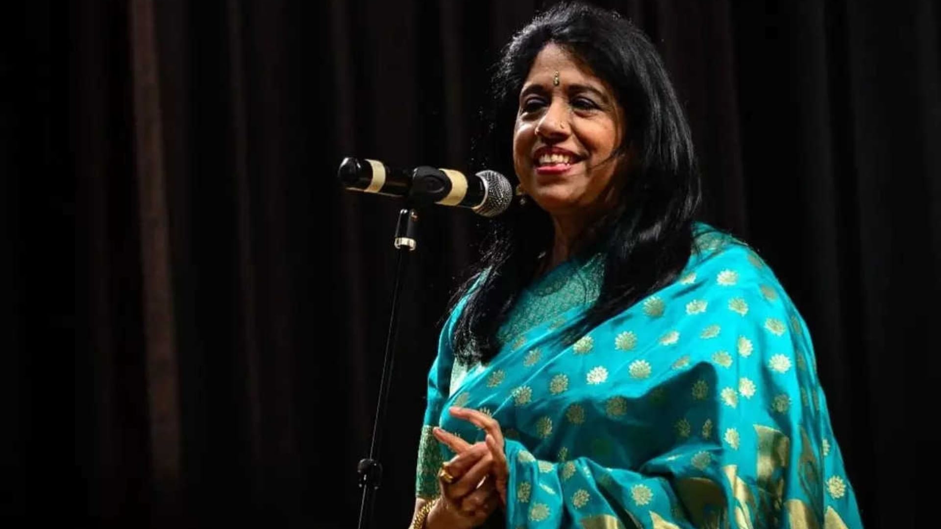 Kavita Krishnamurthy Birthday of most popular singer of Bollywood Film Know About her life and Career