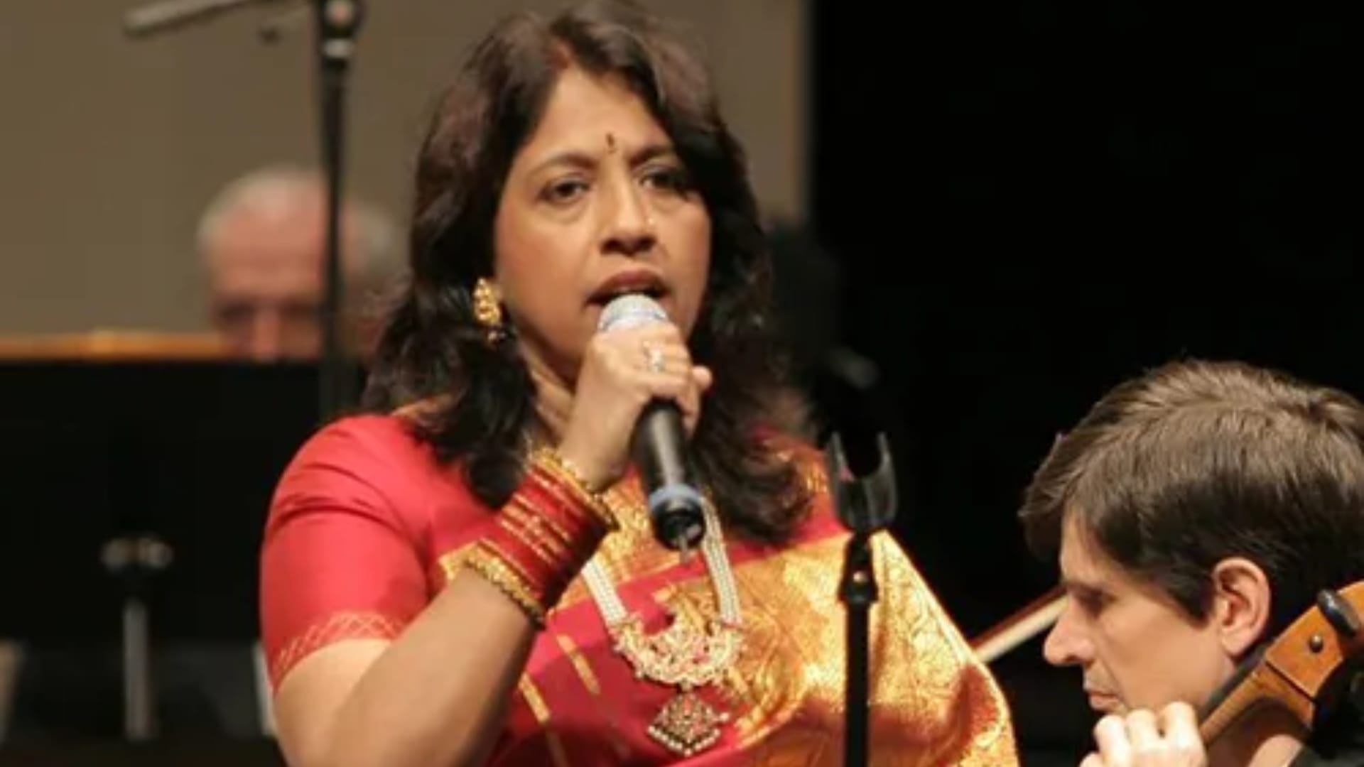 Kavita Krishnamurthy Birthday of most popular singer of Bollywood Film Know About her life and Career