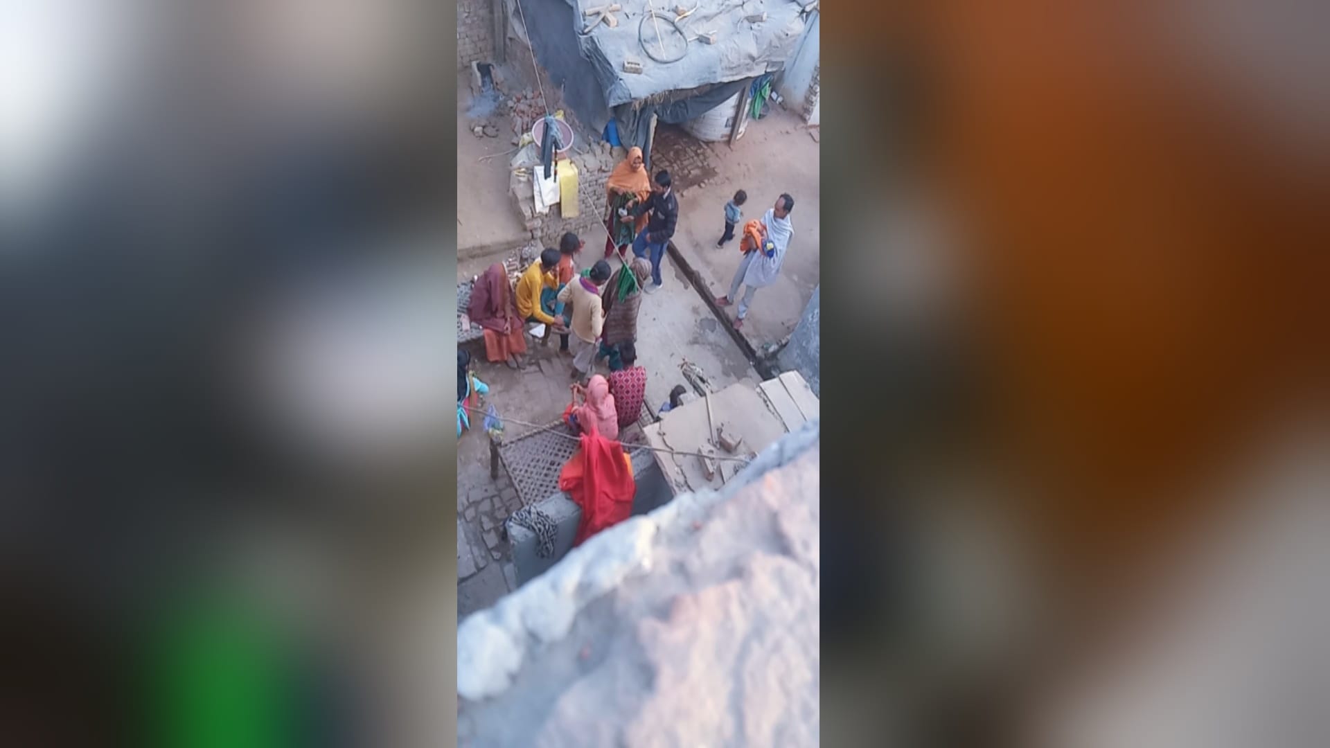 Baghpat: A man has beaten up his daughter but she asked for help to save his life video viral