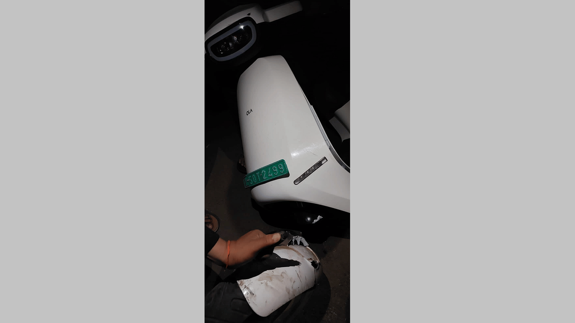 Ola S1 front suspension breaks rider suffers serious injuries ola electric scooter complaints ola s1 problems