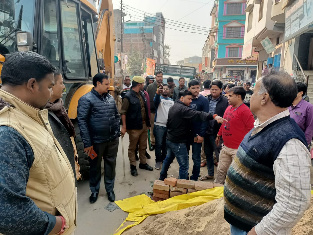 Municipal team removed encroachment
