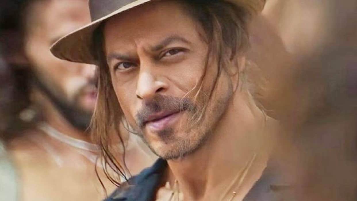 Pathaan Actor Shah Rukh Khan Ask Srk Session King Khan Funny Answers on Fans Question