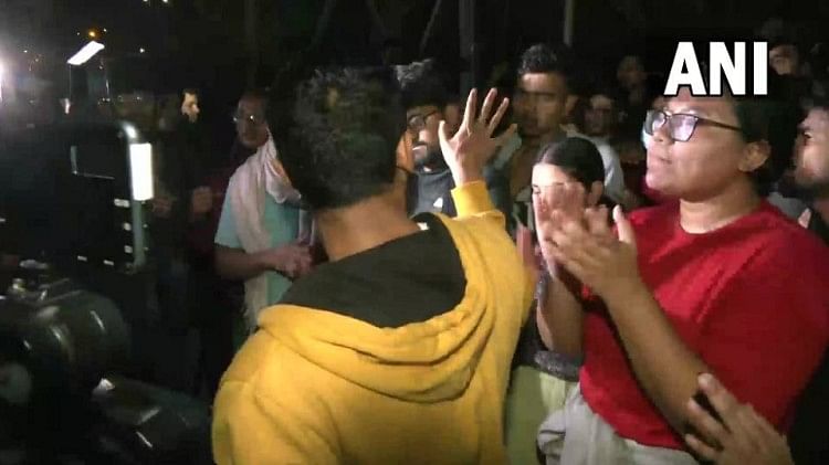 Delhi: Ruckus over controversial BBC documentary screening in JNU, protest ends after complaint to police late night