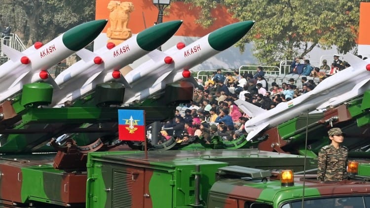 आकाश मिसाइल का प्रदर्शन