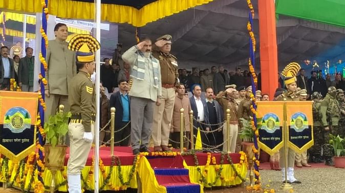 हिमाचल प्रदेश राज्यत्व दिवस पर मुख्यमंत्री सुक्खू  ने फहराया राष्ट्रीय ध्वज