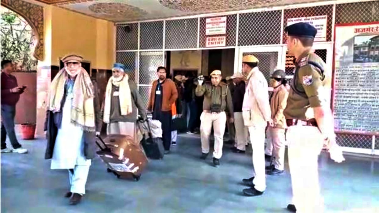 240 pilgrims from Pakistan reached Ajmer for Dargah Ziarat