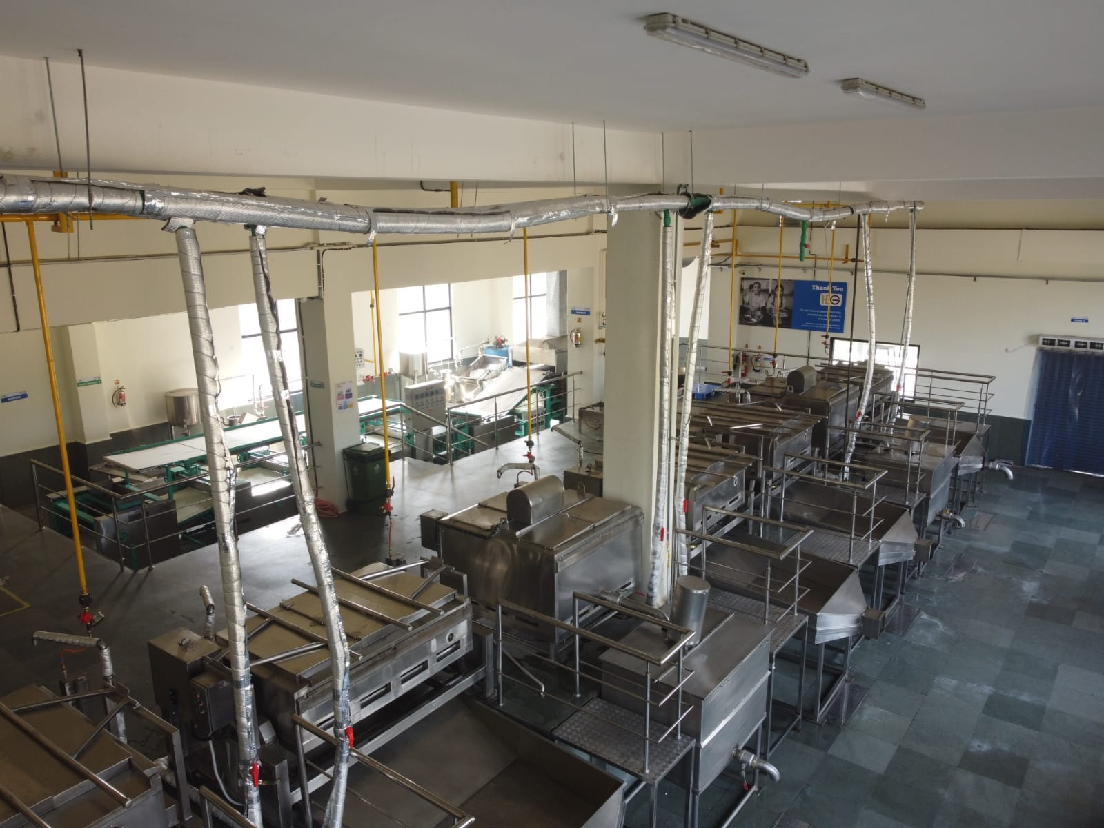 Bhopal News: State's first mechanized kitchen inaugurated, 20 thousand rotis and 12 thousand liters of pulses