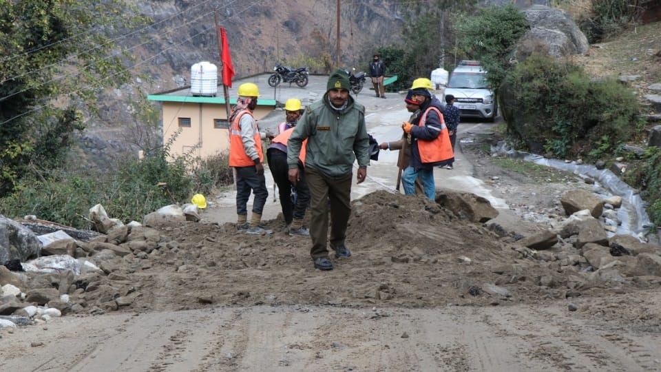 Joshimath Landslide changed map of Badrinath Highway road sinking every half kilometer