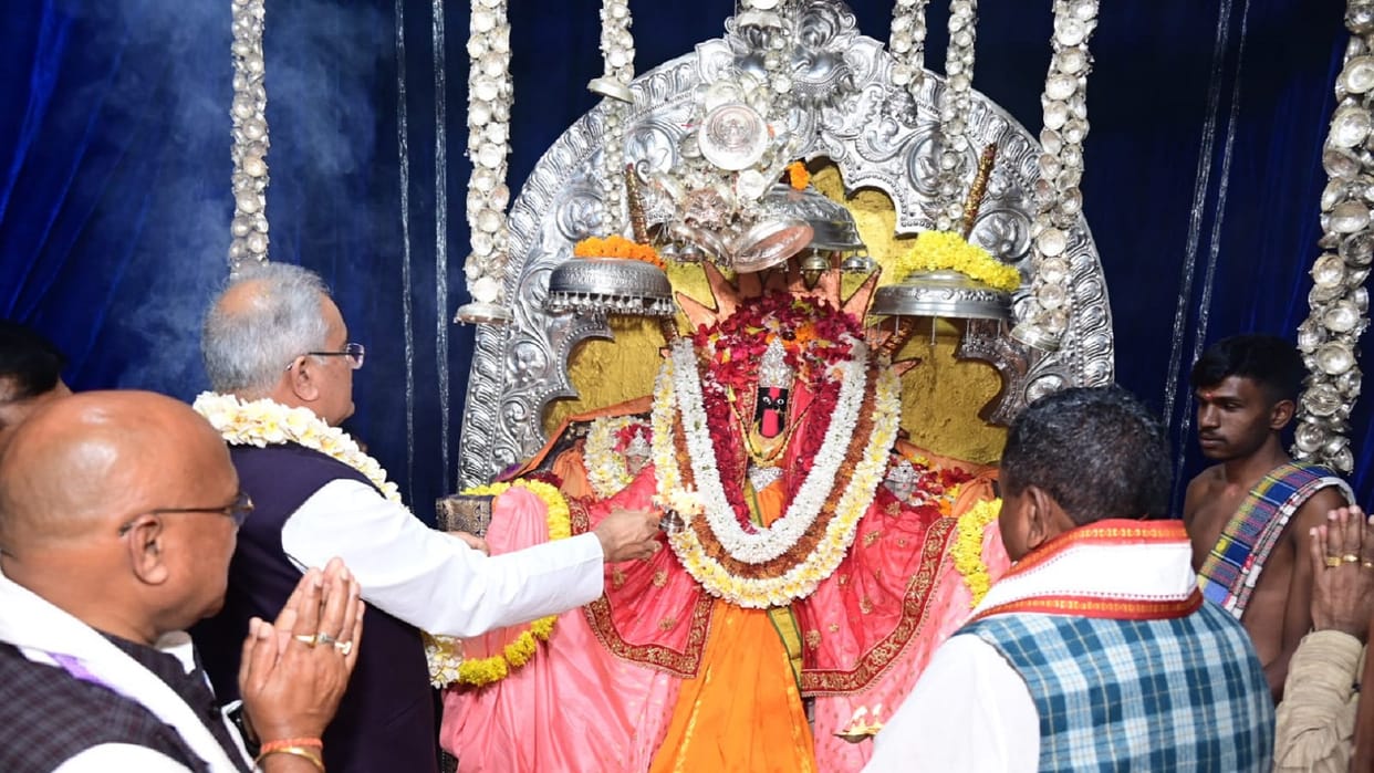 cm bhupesh will inaugurate power generation plant from cow dung in jagdalpur