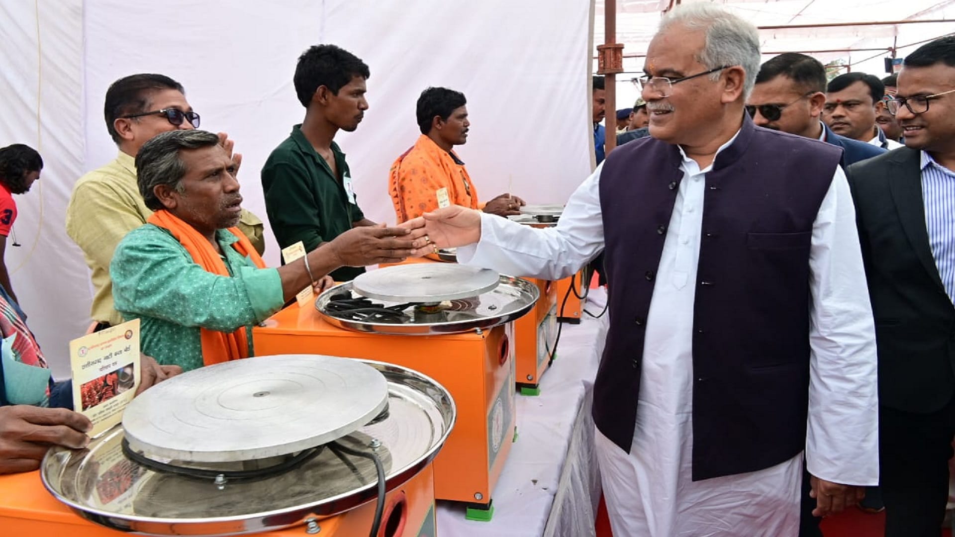 cm bhupesh will inaugurate power generation plant from cow dung in jagdalpur